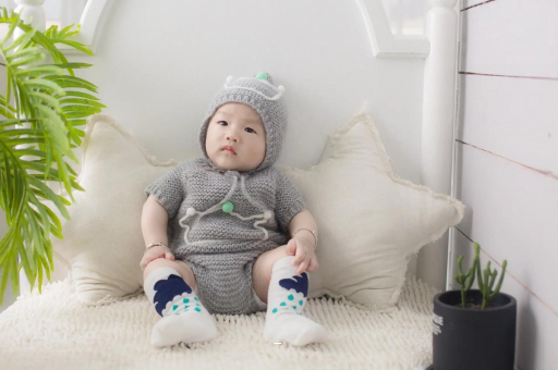 防城港八零甜妻萌宝宝