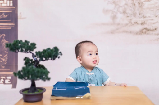 防城港宝宝宁愿饿也不吃奶粉